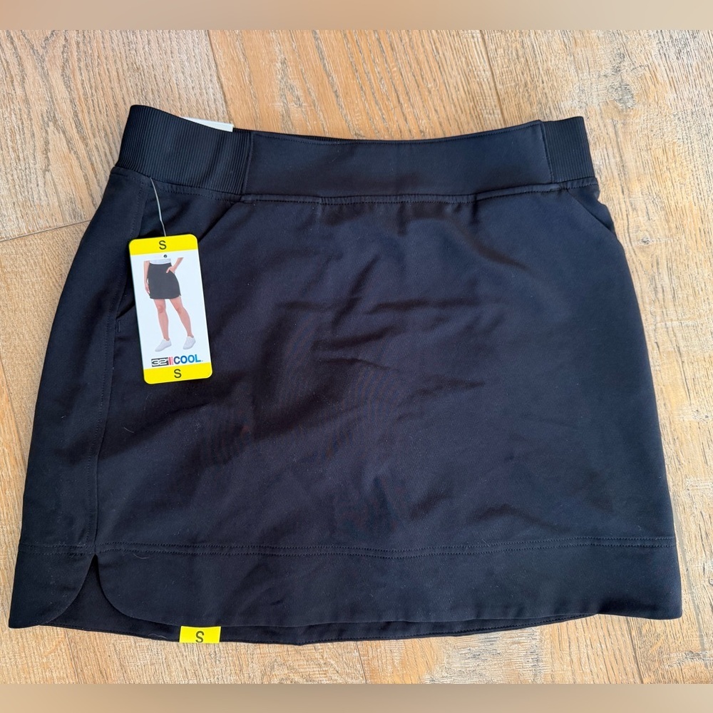 Black Athletic Skort 32 degrees brand new size small